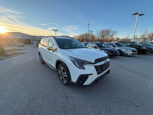 Used 2023 Subaru Ascent Limited w/ Technology Package image 5