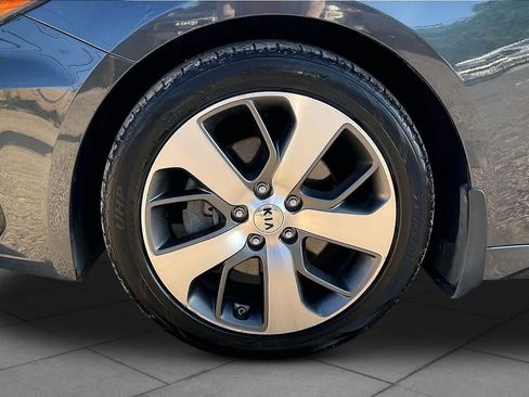 Used 2020 Kia Optima S w/ S Panoramic Sunroof Package FWD image 11