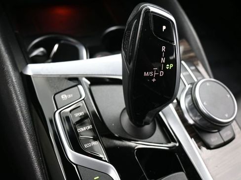 Used 2019 BMW 530i w/ Premium Package RWD image 33