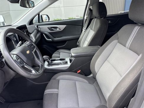 Used 2023 Chevrolet Blazer LT image 17
