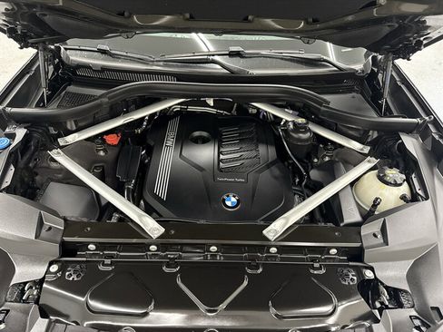 Used 2021 BMW X7 xDrive40i w/ Premium Package AWD/4WD image 9