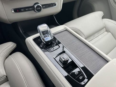 New 2026 Volvo XC90 B6 Ultra w/ Protection Package image 14