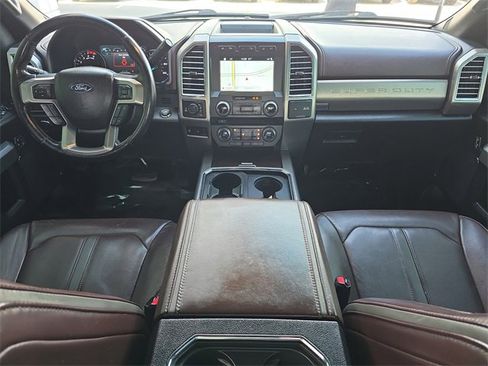 Used 2017 Ford F350 Platinum w/ Platinum Ultimate Package image 13