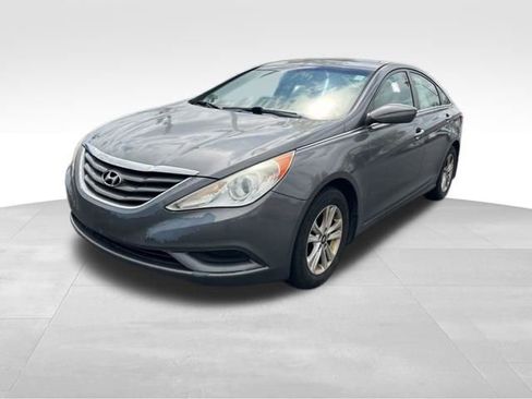 Used 2012 Hyundai Sonata GLS w/ Popular Equipment Pkg FWD image 3