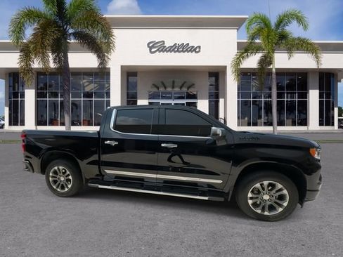 Used 2023 Chevrolet Silverado 1500 High Country w/ Z71 Off-Road Package AWD/4WD image 16