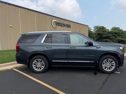 Used 2021 GMC Yukon SLT w/ SLT Luxury Plus Package AWD/4WD image 9