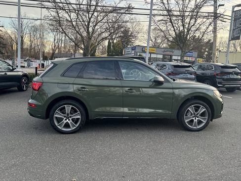 Used 2025 Audi Q5 2.0T Premium w/ Convenience Plus Package image 4