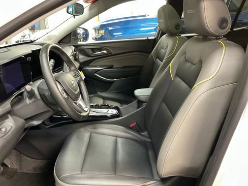 Certified 2024 Chevrolet Trax ACTIV w/ Sunroof Package image 10