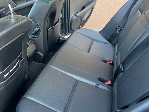 Used 2014 Mercedes-Benz C 250 Sport image 8