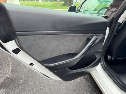 Used 2021 Tesla Model 3 Standard Range Plus image 20