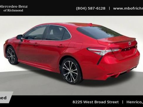 Used 2020 Toyota Camry SE w/ Convenience Package FWD image 8
