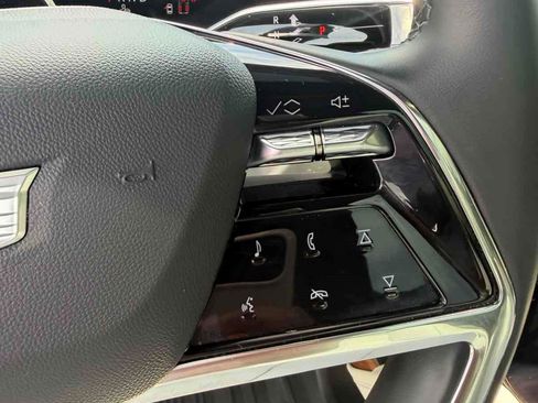 Used 2026 Cadillac Vistiq Sport w/ LPO, Floor Liner Package AWD/4WD image 12