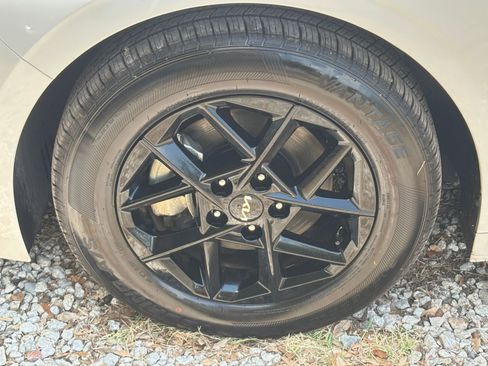 Used 2025 Kia K5 LXS FWD image 31