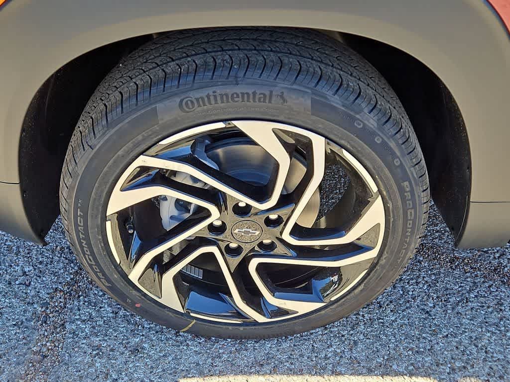 Used 2025 Chevrolet TrailBlazer RS w/ Convenience Package FWD image 16