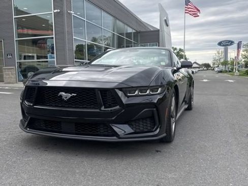 Used 2024 Ford Mustang GT Premium RWD image 2