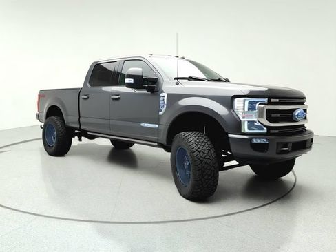 Used 2022 Ford F250 Platinum AWD/4WD image 8