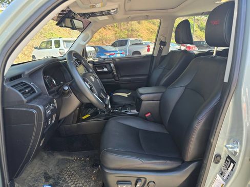 Used 2021 Toyota 4Runner TRD Pro AWD/4WD image 4