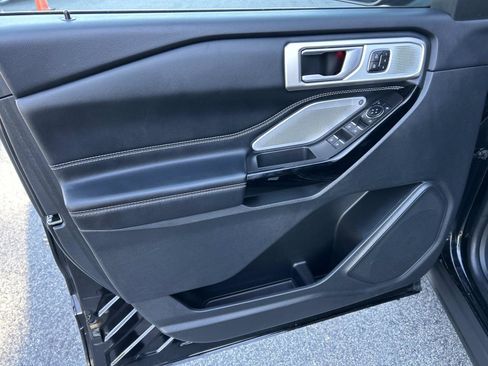 Used 2023 Ford Explorer ST w/ Equipment Group 401A image 17