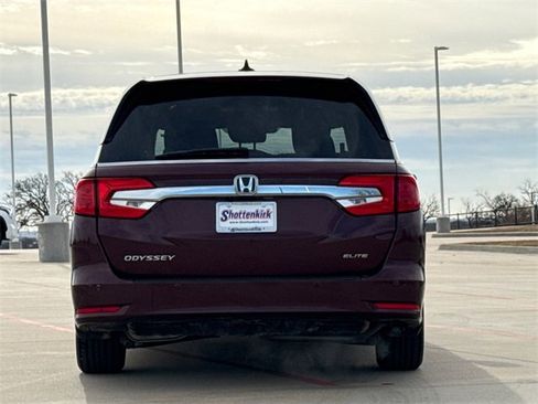 Used 2019 Honda Odyssey Elite image 7