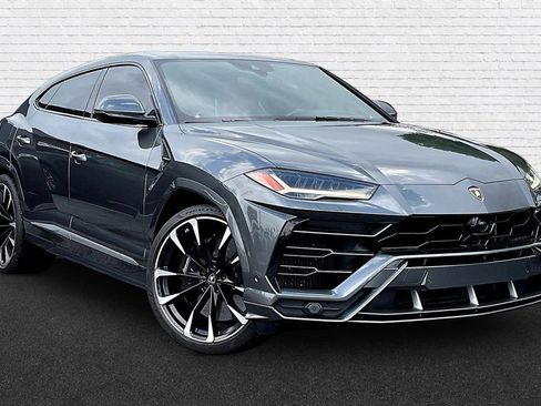 Used 2019 Lamborghini Urus AWD/4WD image 3