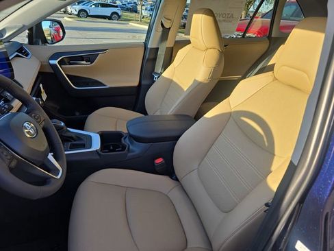 New 2025 Toyota RAV4 Limited image 15
