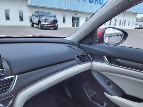 Used 2022 Honda Accord Touring image 21