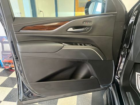 Used 2023 Cadillac Escalade Premium Luxury w/ LPO, Radiant Package image 40