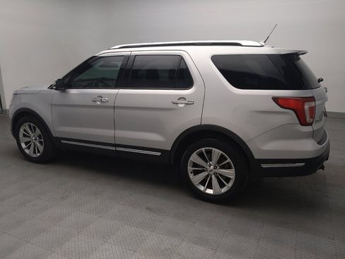 Used 2018 Ford Explorer Limited w/ Equipment Group 301A FWD image 3