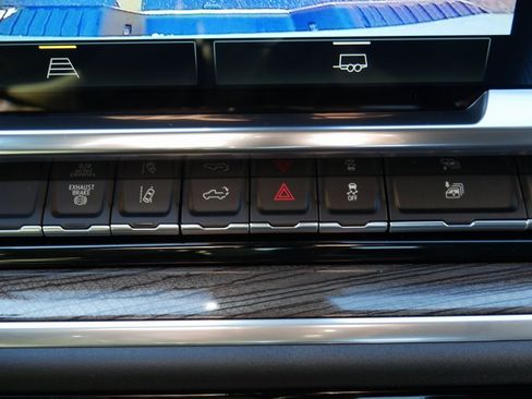 New 2026 Chevrolet Silverado 2500 LT w/ Snow Plow Prep/Camper Package image 18