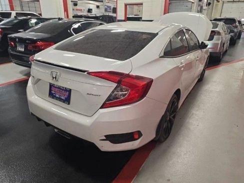 Used 2019 Honda Civic Sport image 3