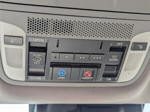 Used 2020 Acura MDX SH-AWD w/ Technology Package image 31