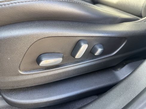 Used 2019 Cadillac XT5 Luxury image 20