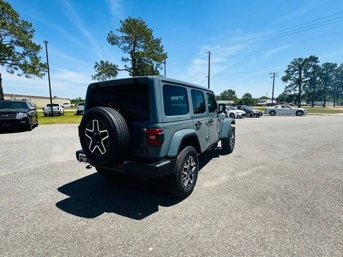 New 2026 Jeep Wrangler Unlimited Sahara w/ Technology Group AWD/4WD image 8