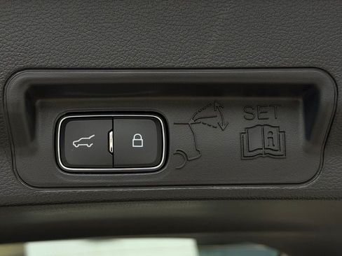New 2026 Ford Explorer Active w/ Active Comfort Package RWD image 29