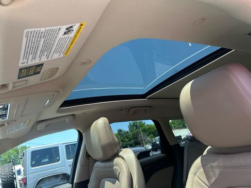Used 2020 Lincoln Corsair Reserve AWD/4WD image 19