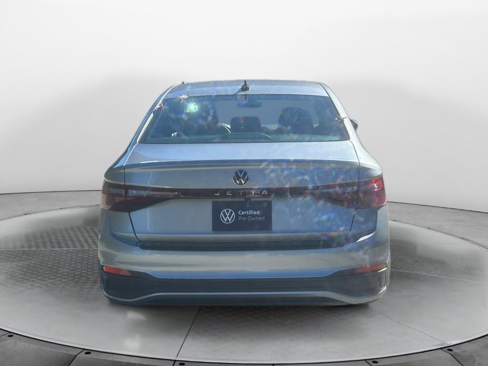 Used 2026 Volkswagen Jetta Sport FWD image 6