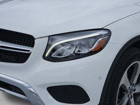 Used 2018 Mercedes-Benz GLC 300 4MATIC Coupe image 29