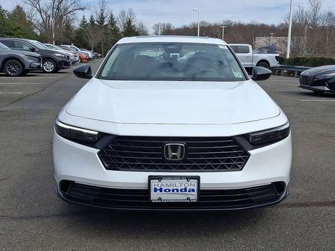 Certified 2025 Honda Accord SE image 25