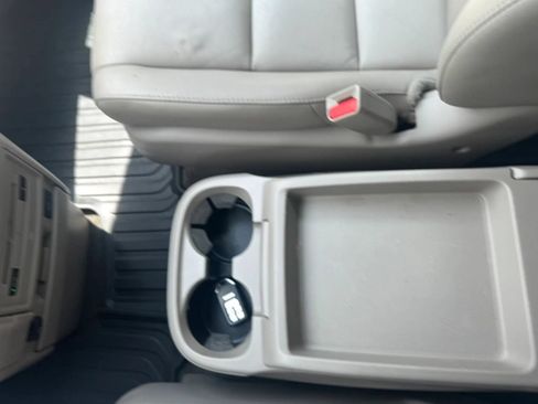 Used 2014 Honda Odyssey EX-L image 32