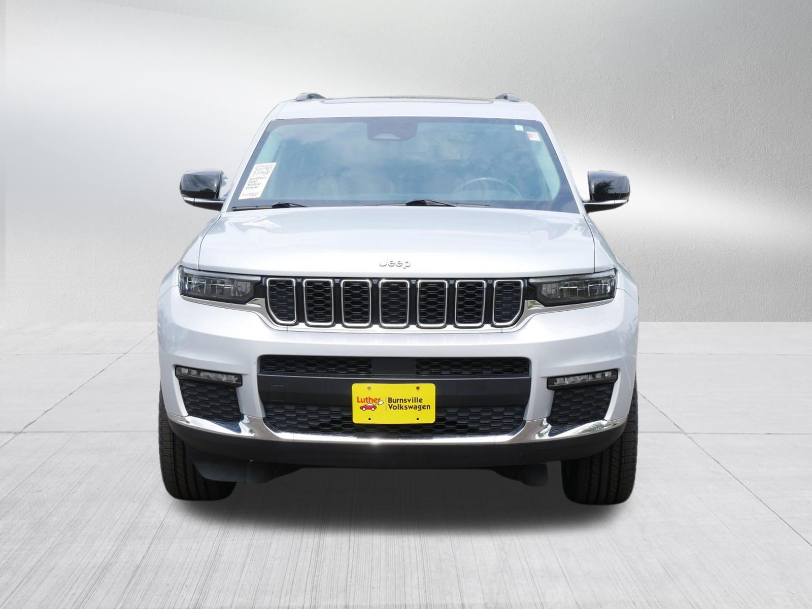 Used 2021 Jeep Grand Cherokee L Limited AWD/4WD image 2