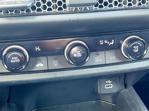 Used 2025 Honda HR-V Sport image 15