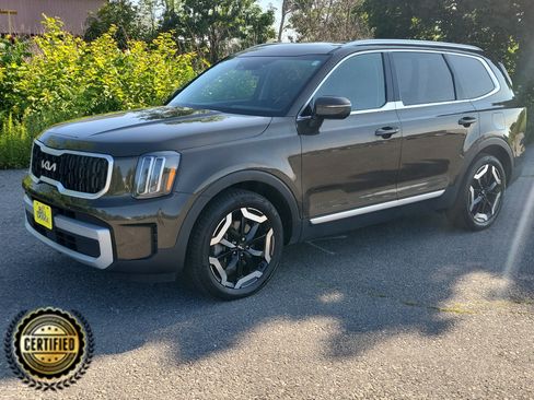 Used 2024 Kia Telluride EX FWD image 1