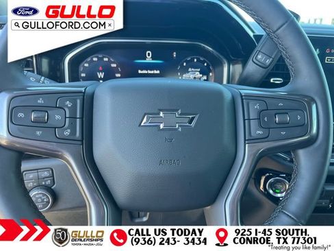 Used 2025 Chevrolet Silverado 2500 ZR2 w/ Technology Package AWD/4WD image 24