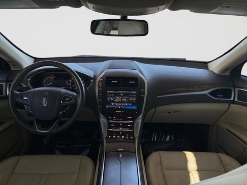 Used 2013 Lincoln MKZ FWD image 20