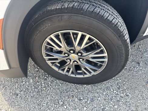 New 2026 Chevrolet Traverse LT FWD image 13