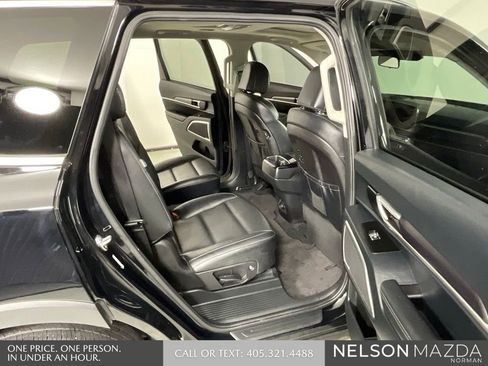 Used 2024 Kia Telluride S FWD image 16
