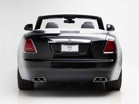 Used 2019 Rolls-Royce Dawn RWD image 7