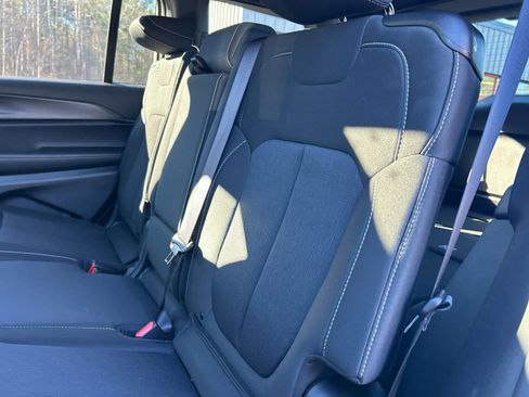 Used 2025 Jeep Grand Cherokee L Laredo w/ Luxury Tech Group I image 43