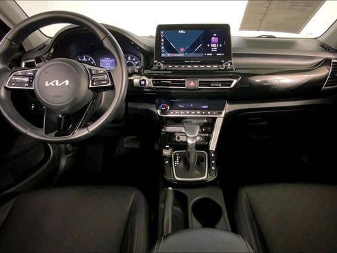 Used 2023 Kia Seltos EX image 15