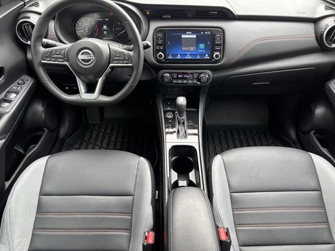 Used 2024 Nissan Kicks SR w/ SR Premium Package FWD image 22